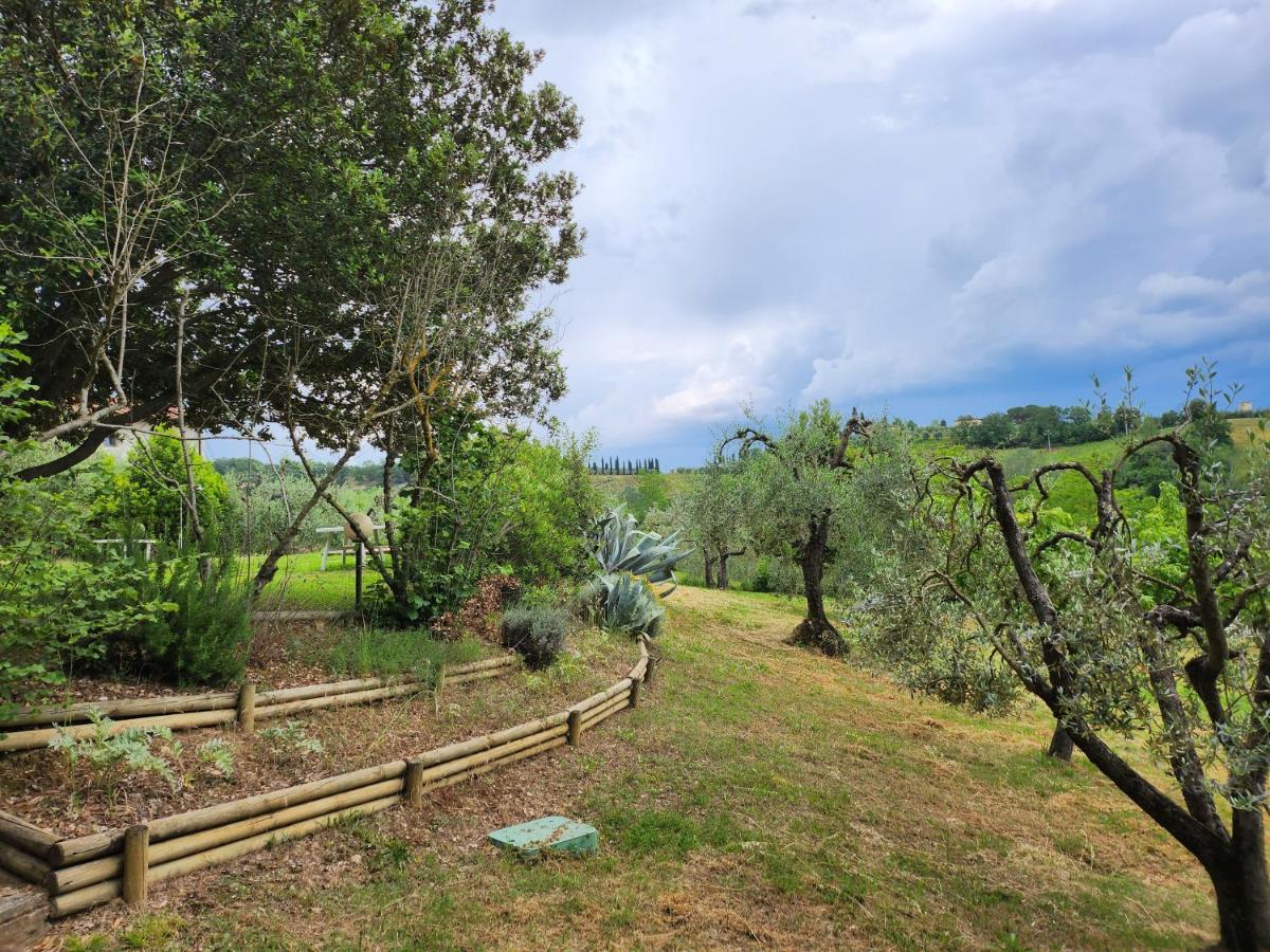 Il Giuggiolo - La Collina Della Quiete Panzió Certaldo Kültér fotó